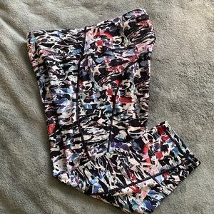 Lululemon running leggings cropped with side pockets